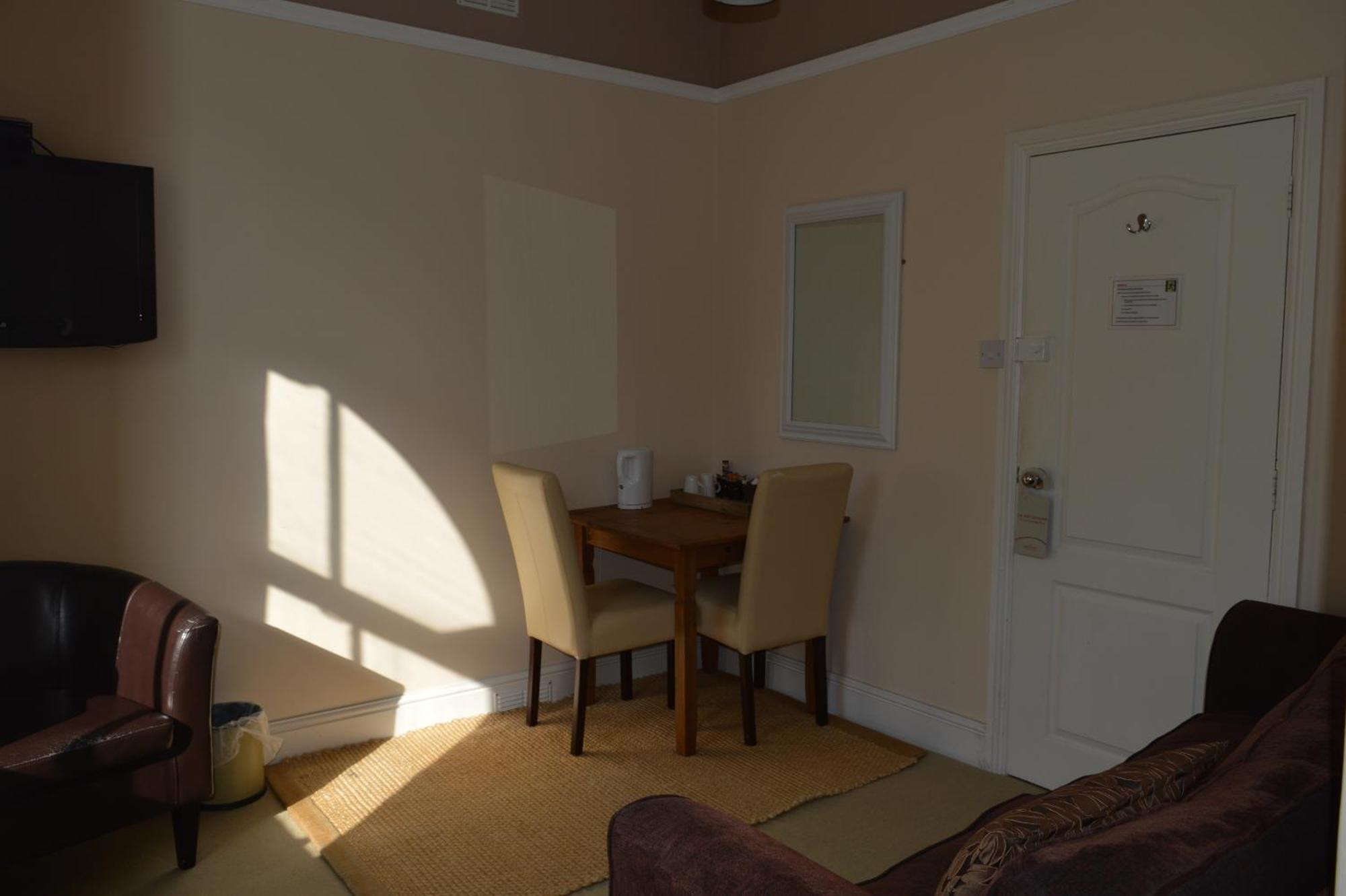 เดอะ เชลดอน บีแอนด์บี Bed & Breakfast อีสต์บอร์น ภายนอก รูปภาพ